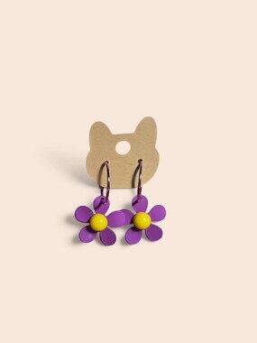 Retro Purple & Yellow Daisy Flower Huggies Earrings